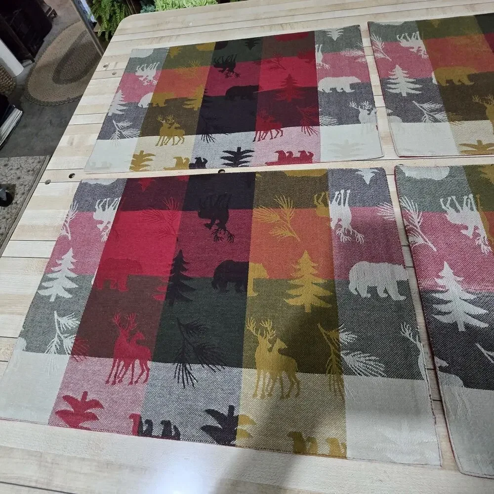 Home Studio Set 8 Woodland Placemats 8